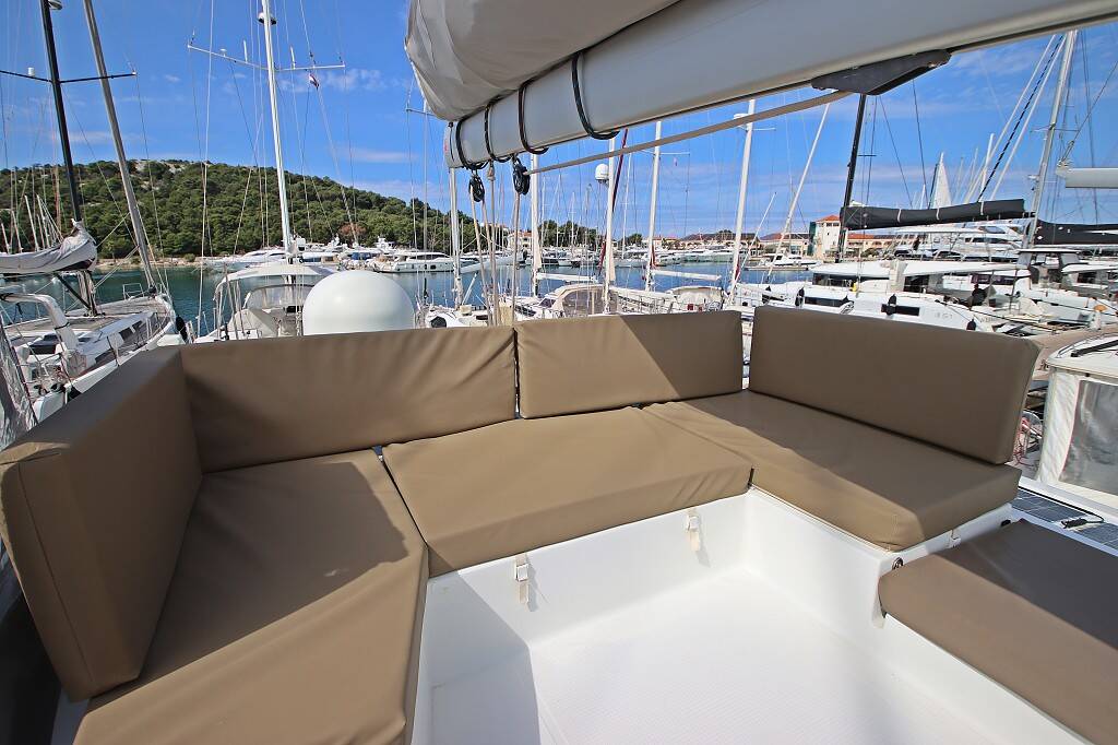 Fountaine Pajot Saona 47 Quintet Felicia