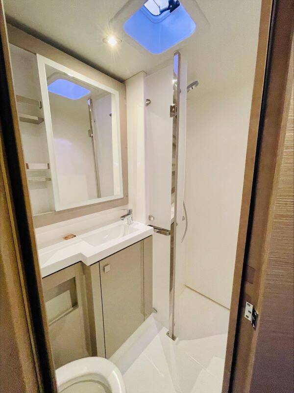 Fountaine Pajot Tanna 47 Feeling Knotty