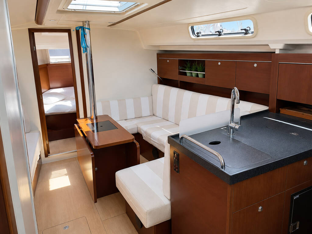 Hanse 385 Alkyoni