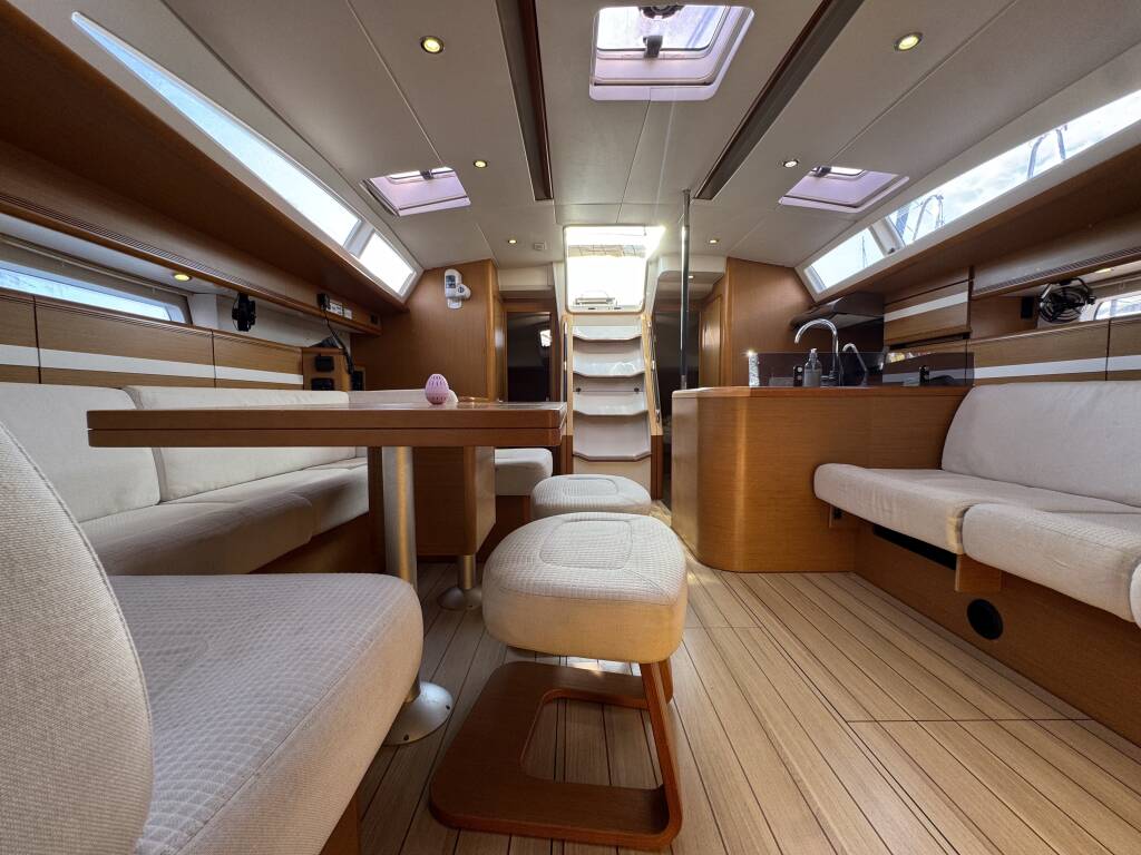 Jeanneau 53 Trinity
