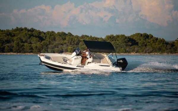 Joker Boat Clubman 22 Plus Joker Boat Clubman 22 Plus