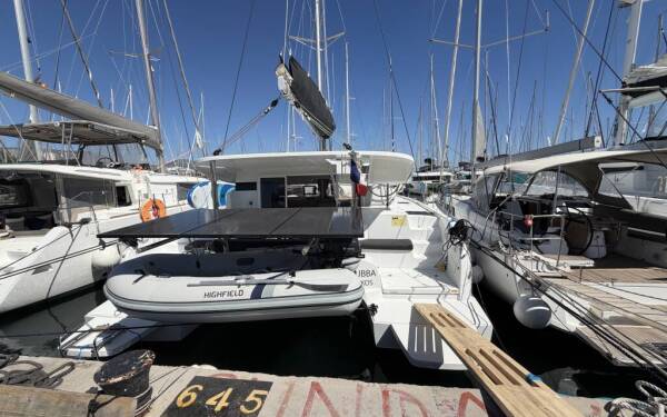 Lagoon 38 DSCHUBBA