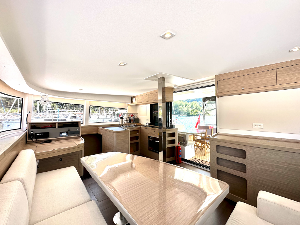 Lagoon 42 Sail Proteus