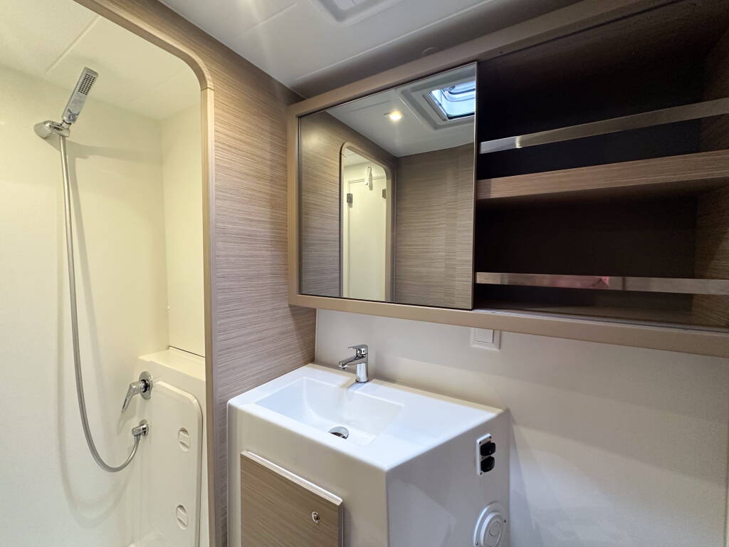 Lagoon 42 Island Riff