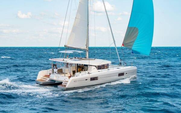 Lagoon 42 Moana 4