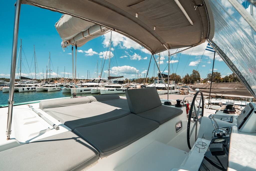 Lagoon 46 King Vivi