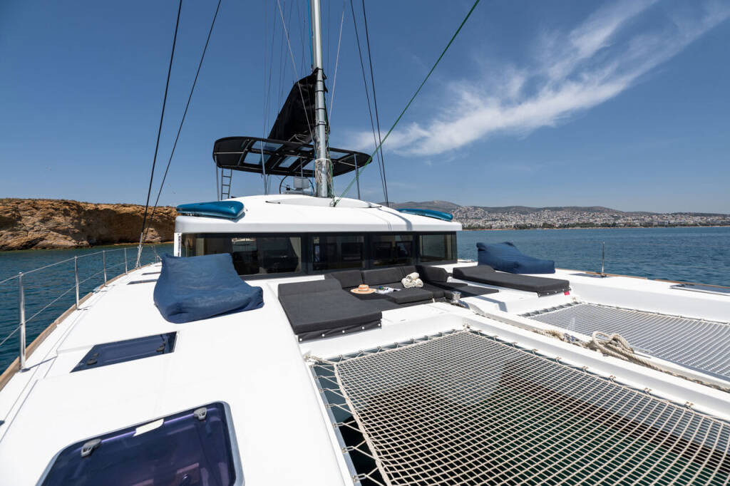 Lagoon 52 Royal Hearts