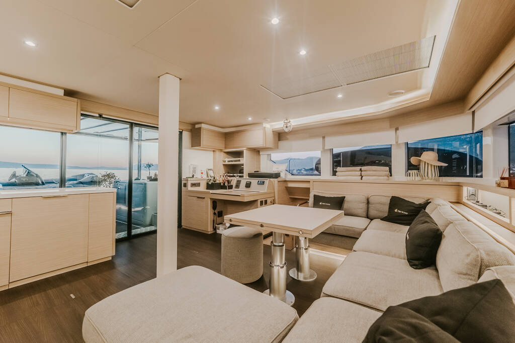 Lagoon 55 Triwing Ossus