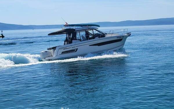 Merry Fisher 895 Whiskey