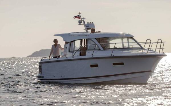 Nimbus 305 Coupe Dalmatia