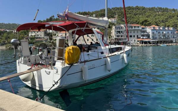 Oceanis 35 Gala