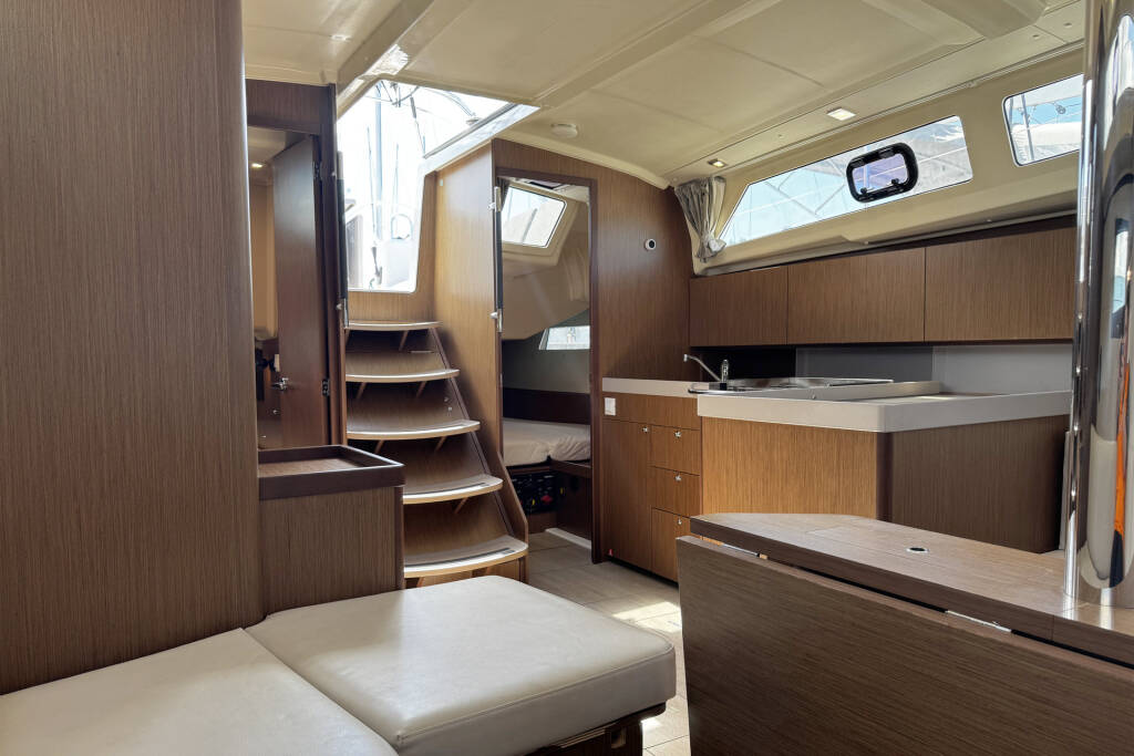 Oceanis 41.1 All Winds