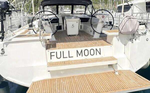 Oceanis 51.1 Full Moon