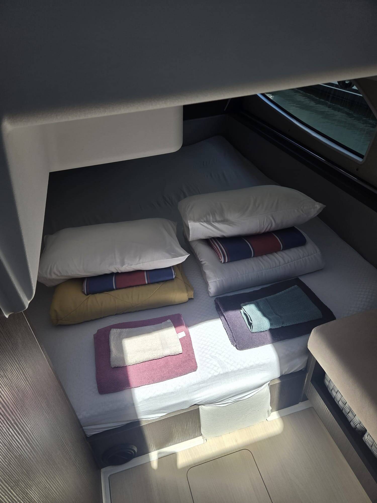 Sealine C335 Min Maity