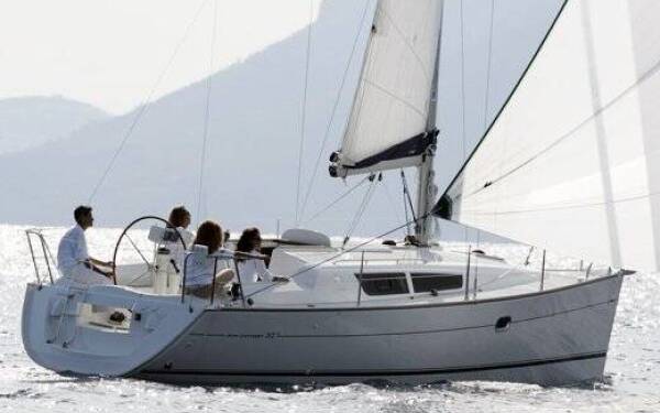 Sun Odyssey 32i Carmen