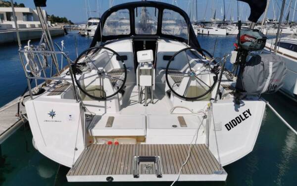 Sun Odyssey 349 Diddley