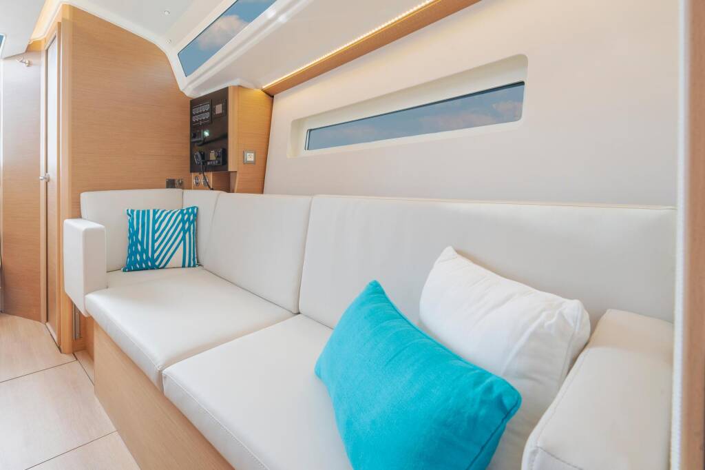 Sun Odyssey 350 Wabi Sabi