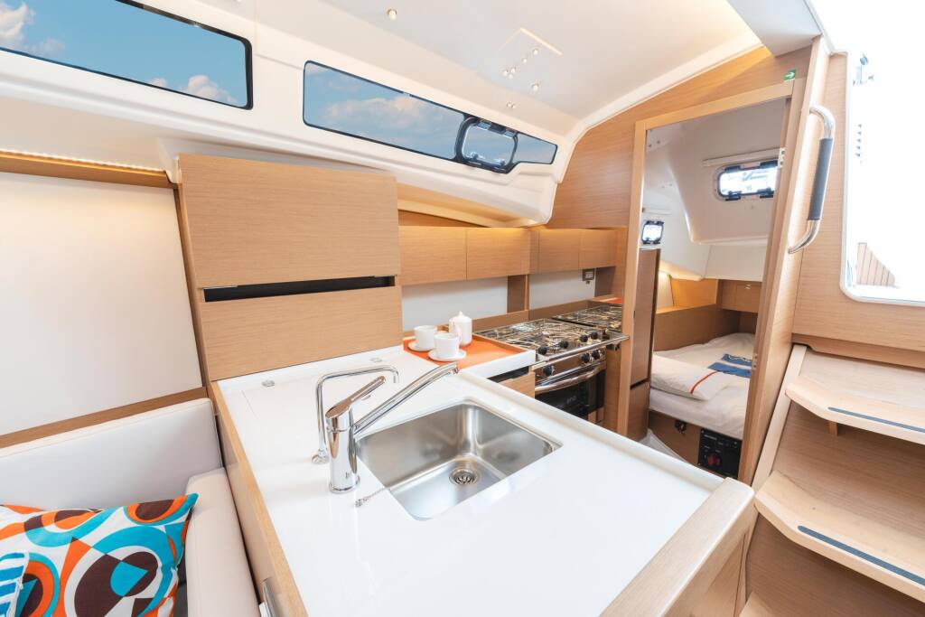 Sun Odyssey 350 Wabi Sabi