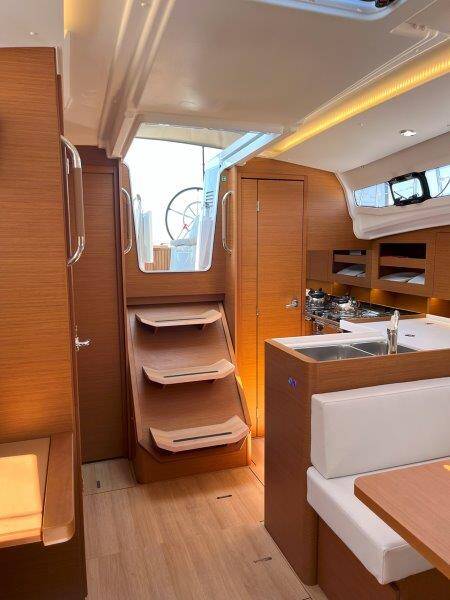 Sun Odyssey 380 Ethra