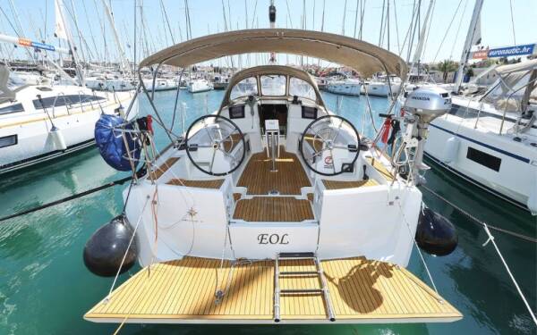 Sun Odyssey 389 Eol