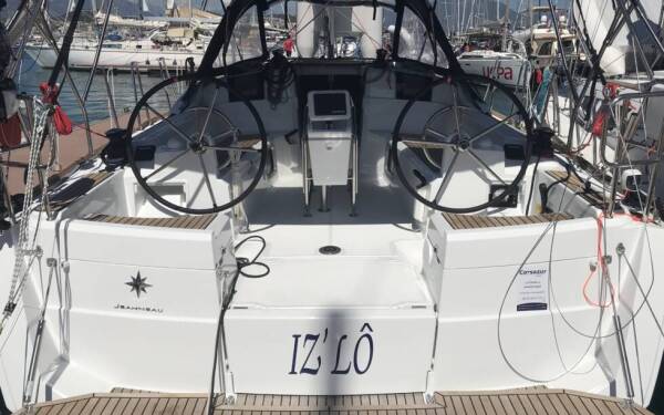 Sun Odyssey 389 Iz’lo