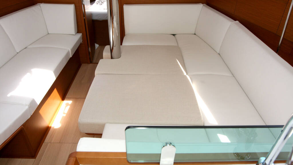 Sun Odyssey 389 Sissi