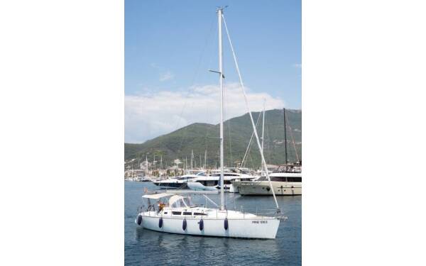 Sun Odyssey 40.3 Azure