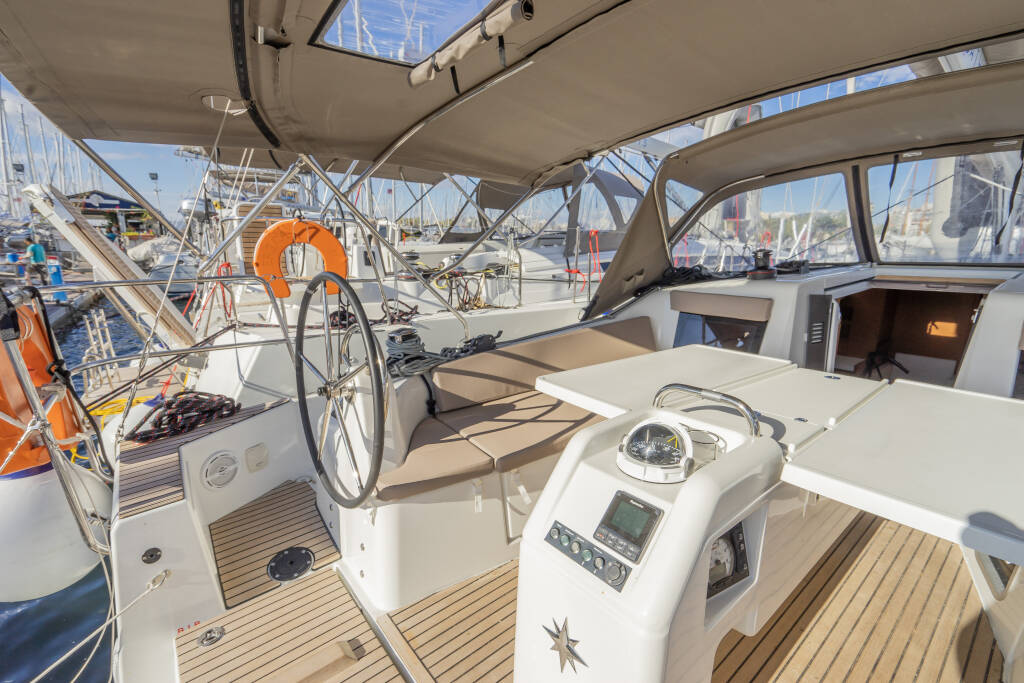 Sun Odyssey 410 Salty