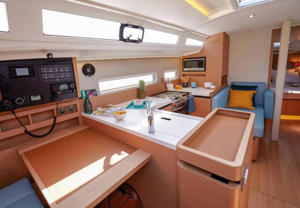 Sun Odyssey 410 Bona Res