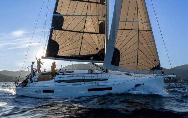 Sun Odyssey 415 Knot 10