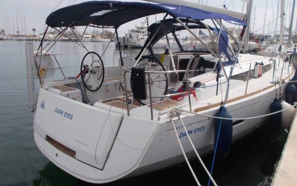 Sun Odyssey 419 Dark Eyes