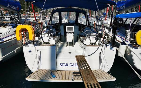 Sun Odyssey 419 Star Gazer