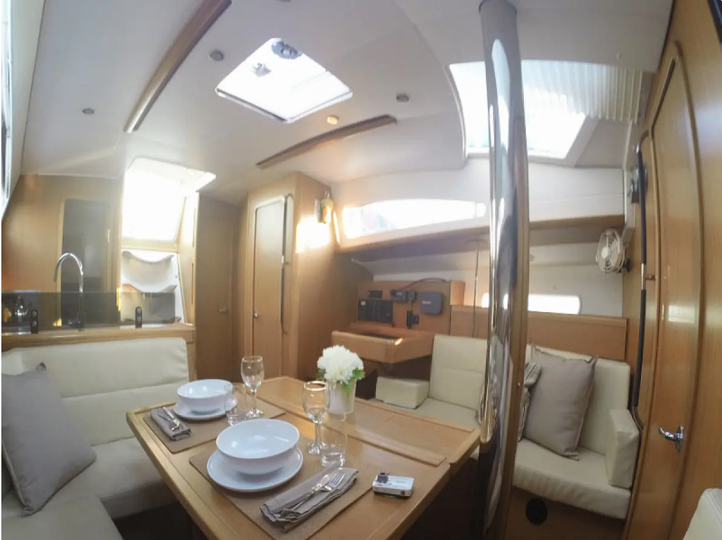 Sun Odyssey 42 DS Sweet Alis