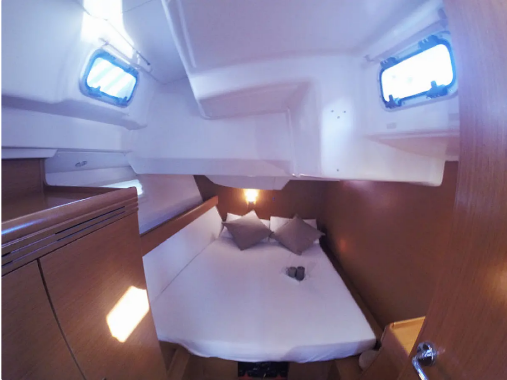 Sun Odyssey 42 DS Sweet Alis