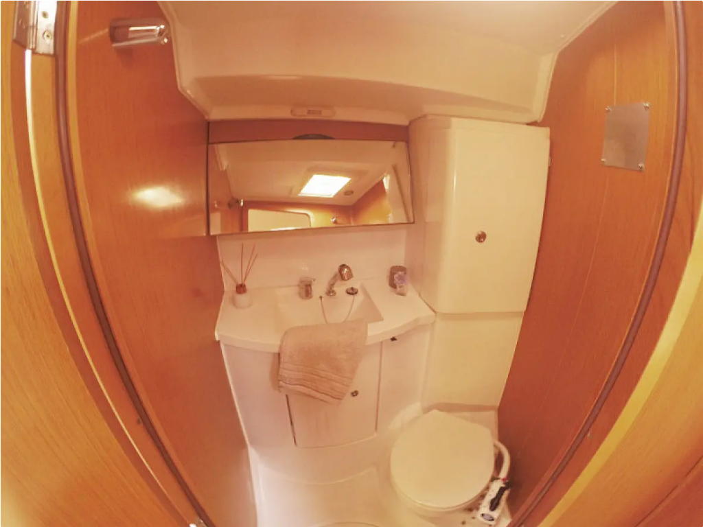 Sun Odyssey 42 DS Sweet Alis