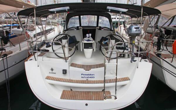 Sun Odyssey 42i Poseidon