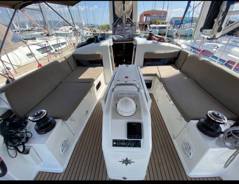 Sun Odyssey 440 Thivi