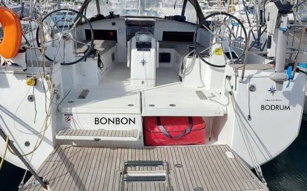 Sun Odyssey 440 Bonbon