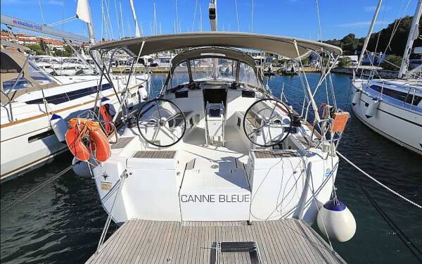 Sun Odyssey 449 Canne Bleue