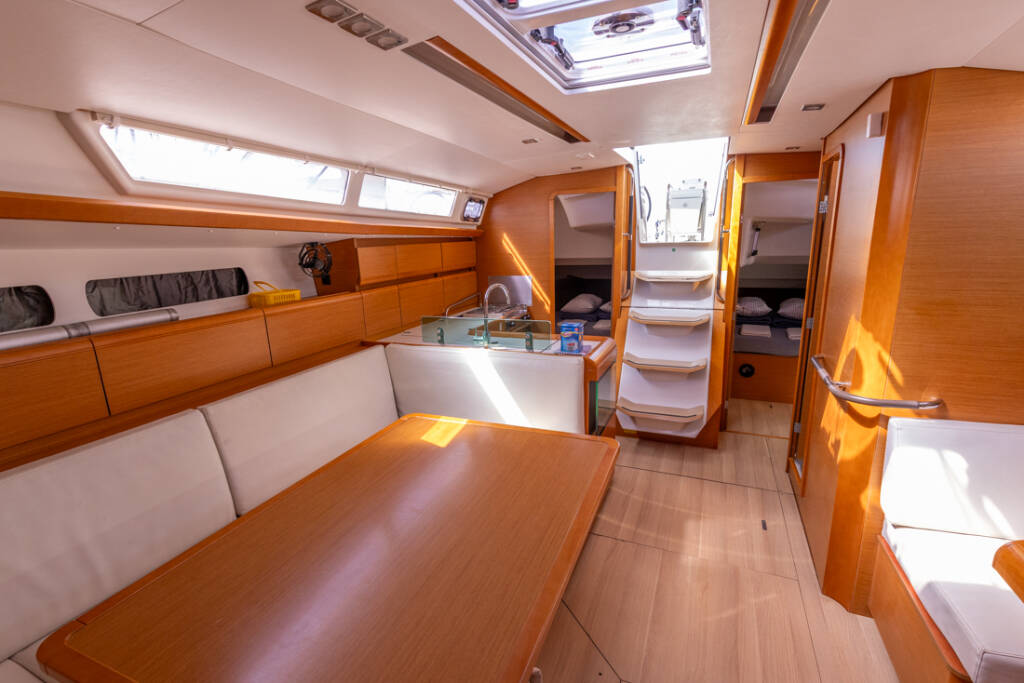 Sun Odyssey 449 Cherry