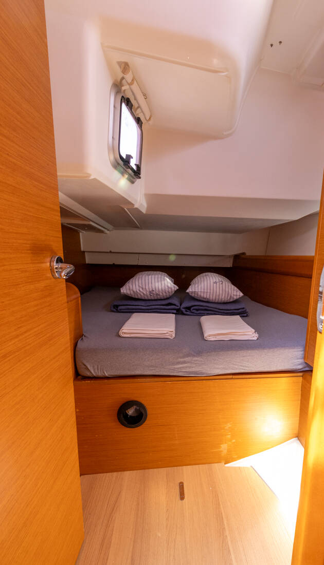 Sun Odyssey 449 Cherry
