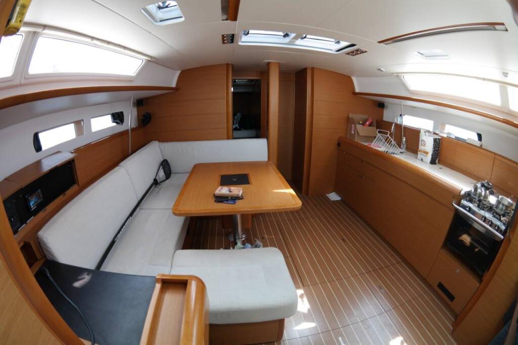 Sun Odyssey 469 Eva
