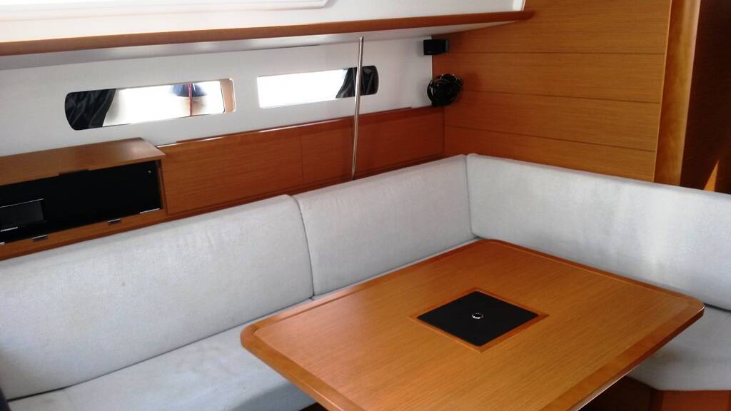 Sun Odyssey 469 Eva