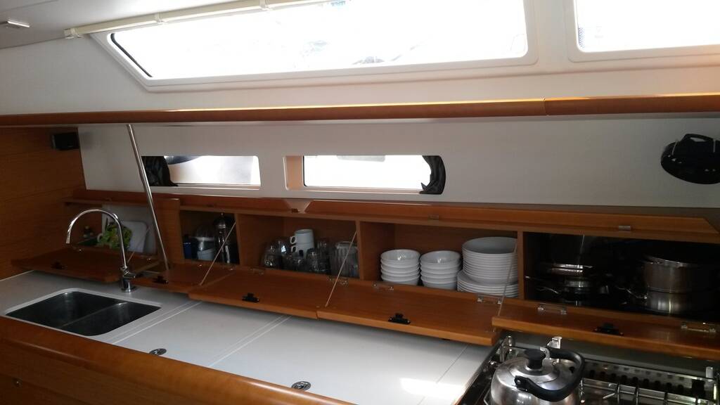Sun Odyssey 469 Eva