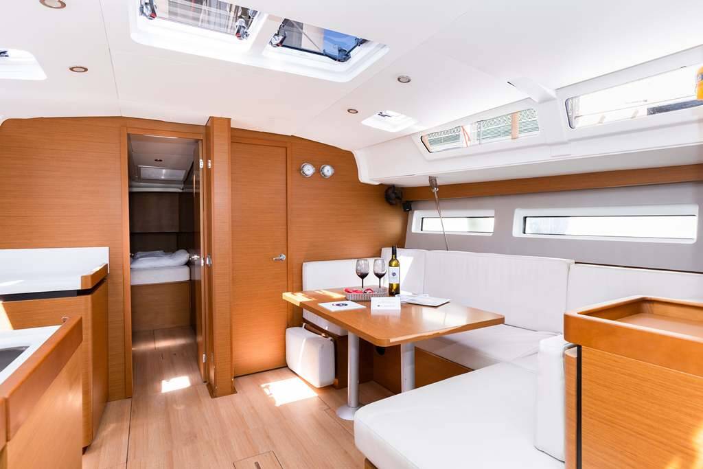 Sun Odyssey 490 Lydia