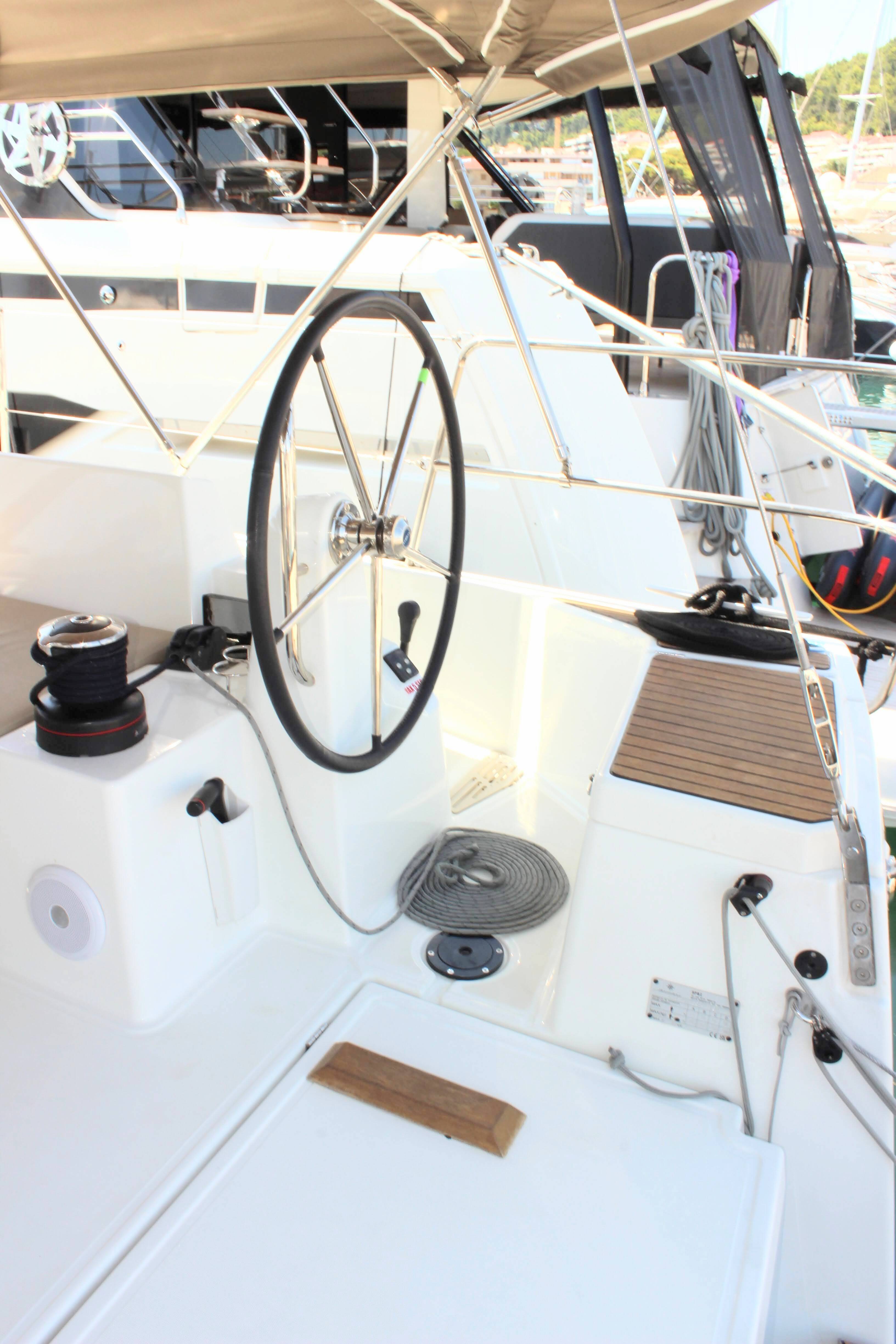 Sun Odyssey 490 None