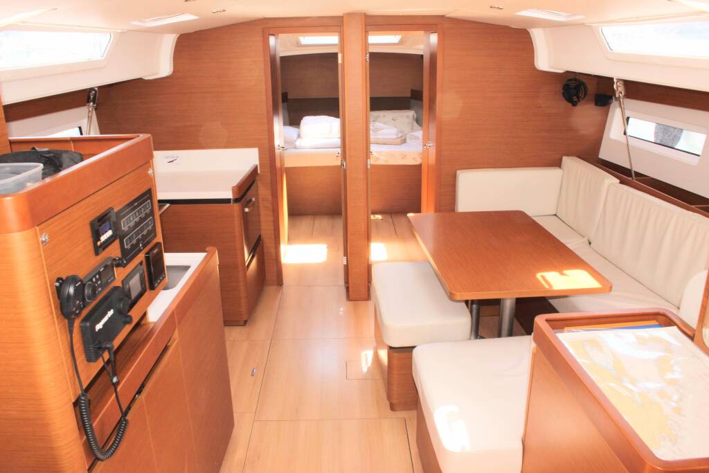 Sun Odyssey 490 None