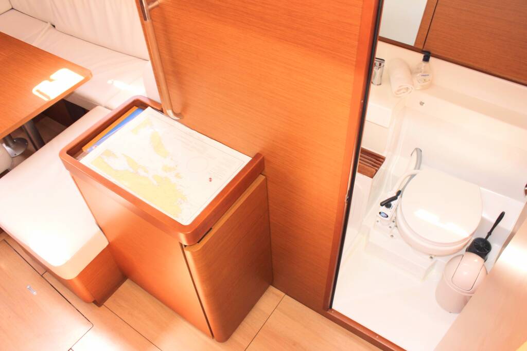 Sun Odyssey 490 None