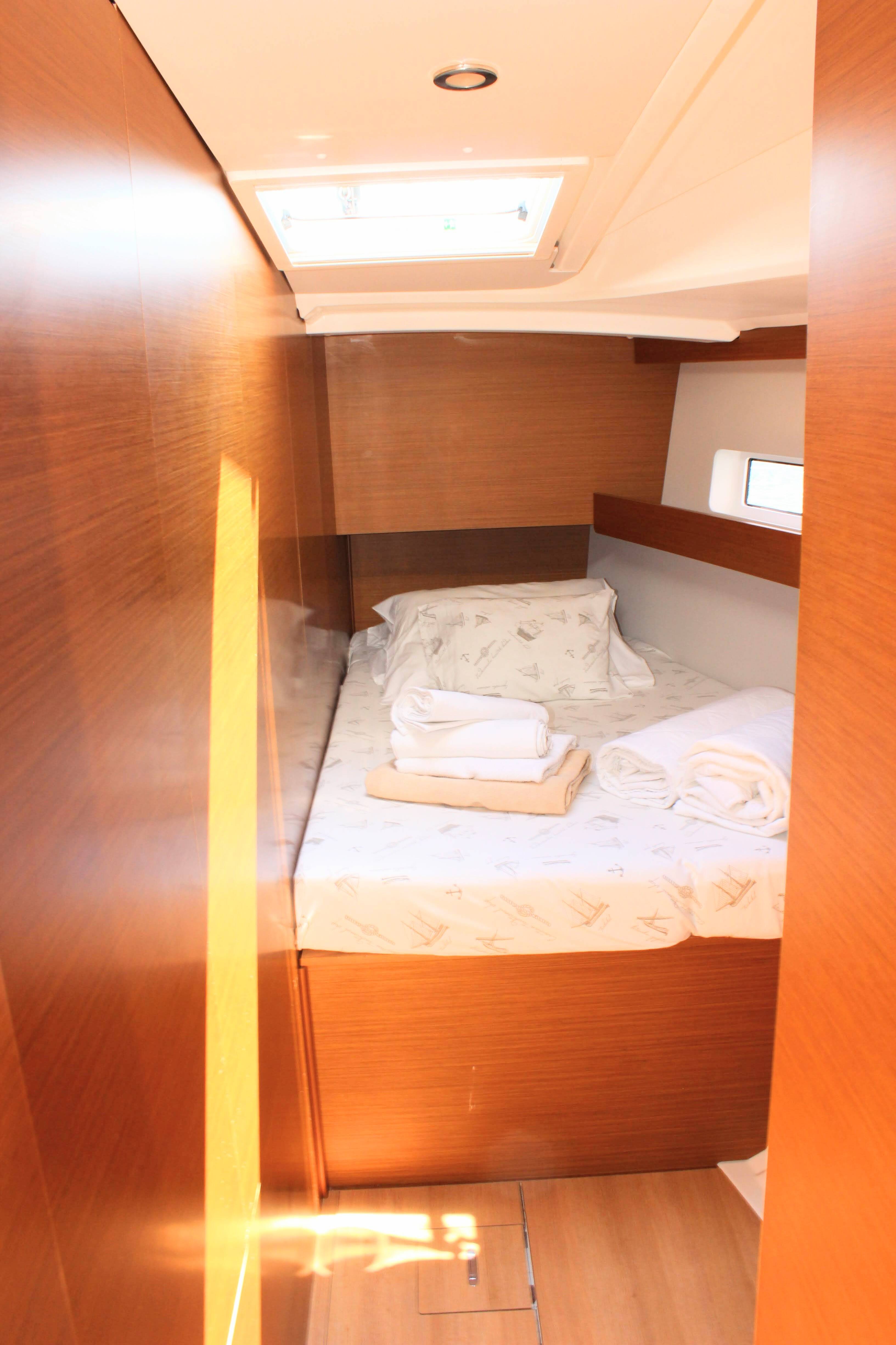 Sun Odyssey 490 None