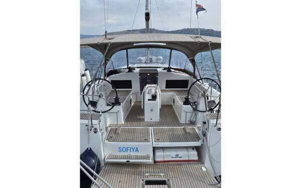 Sun Odyssey 490 Sofiya